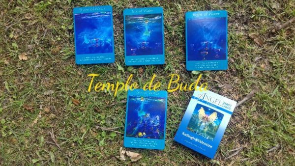 Tarot dos Anjos de Radleigh Valentine & Dorren Virtue