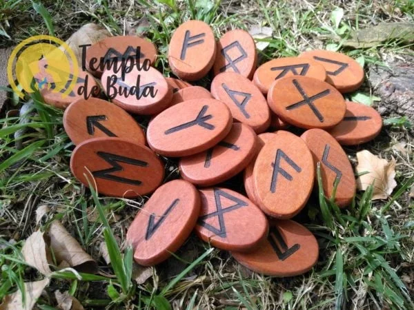 Wooden runes - Image 2