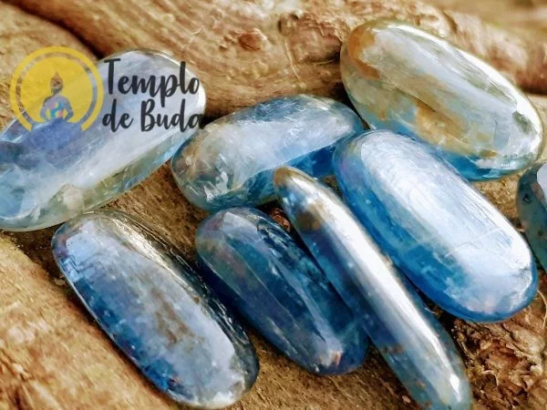 Blue Crystallized Cyanite Rolled 1 cm - Image 3
