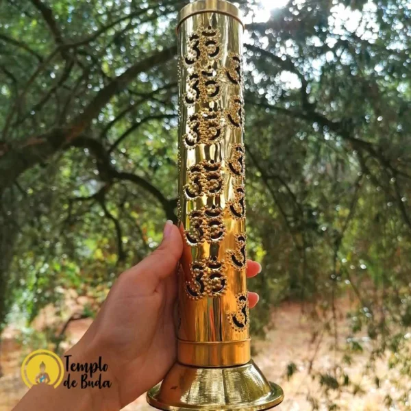 Golden Tower Bearer - Image 2