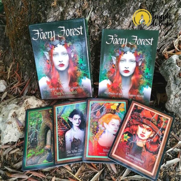 The Faery Forest Oracle: An Oracle of the Wild Green World por Lucy Cavendish en inglés - Imagen 3