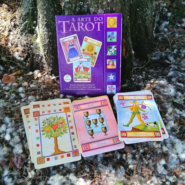 The Art of Tarot by Liz Dean in Portuguese - Image 2
