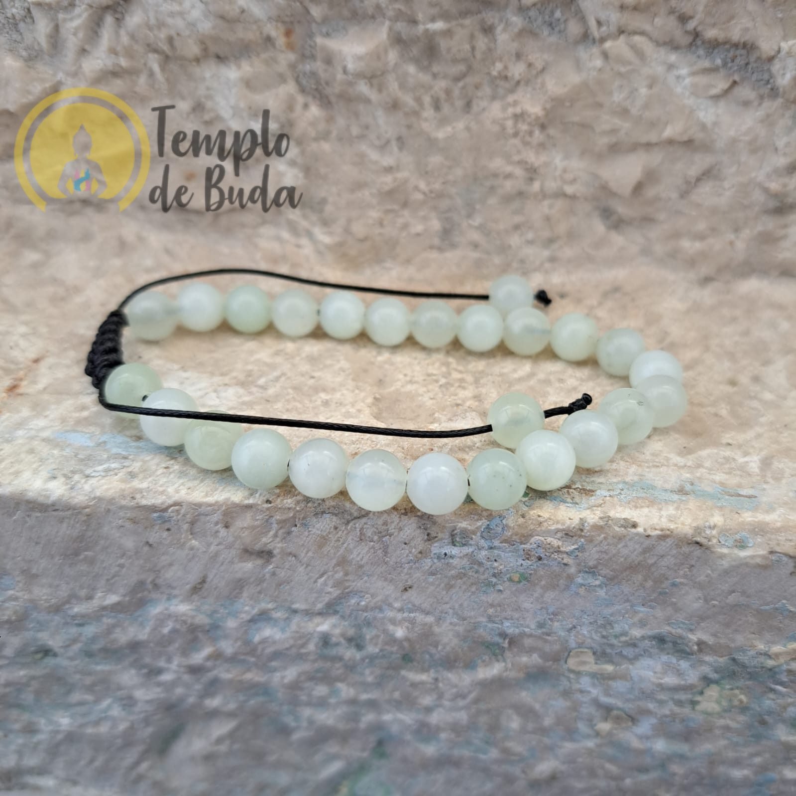 Pulseira de Jade Verde Água com Cordão 6mm