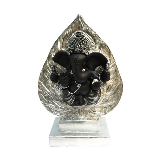 Estátua Ganesha Preto com Folha Prateada